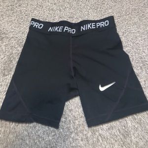 BLACK NIKE PROS (NEVER WORN)